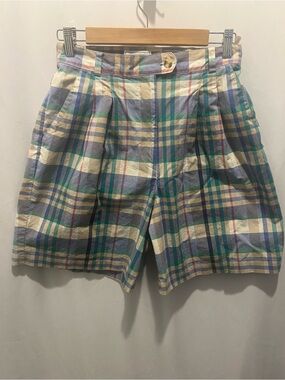 Vintage IZOD  Ladies Green and Blue Plaid Cotton Shorts